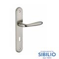 MANIGLIA AMBRA CON PLACCA  8/70 CROMO SATINATO